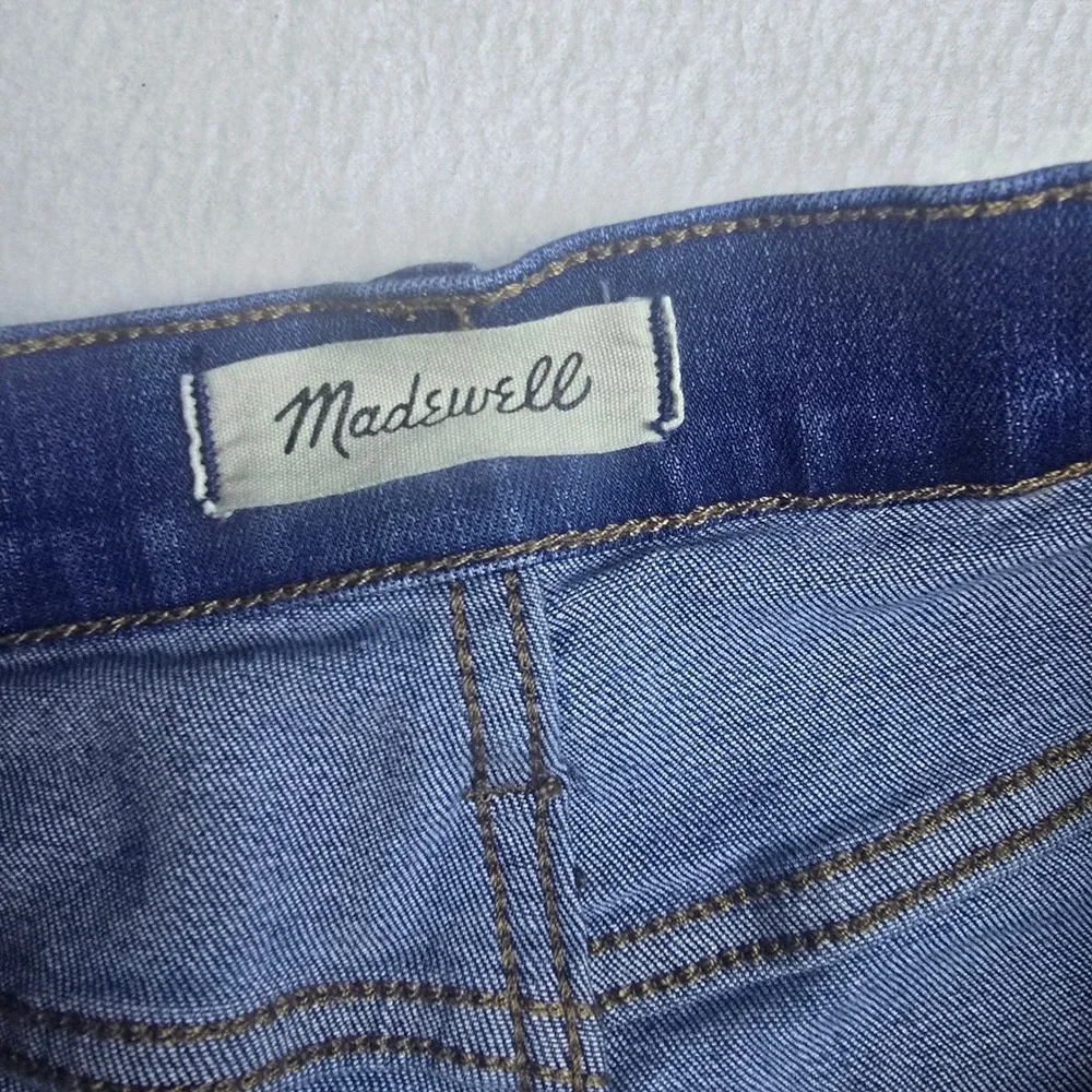 Madewell -1104 Cali Demi-Boot High Rise Jeans Blue Raw Hem J0284‎ Size 26